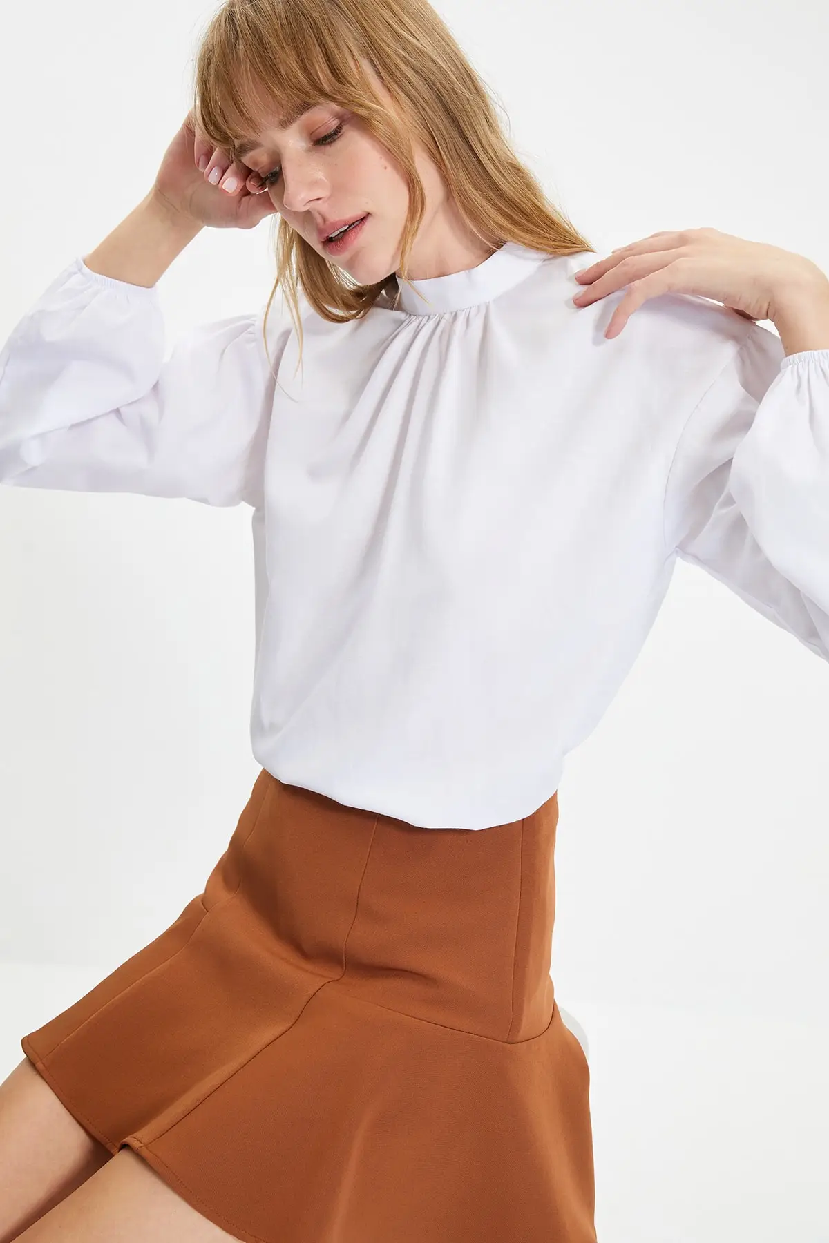 

Trendyol Upright Collar Blouse TWOAW22BZ0181