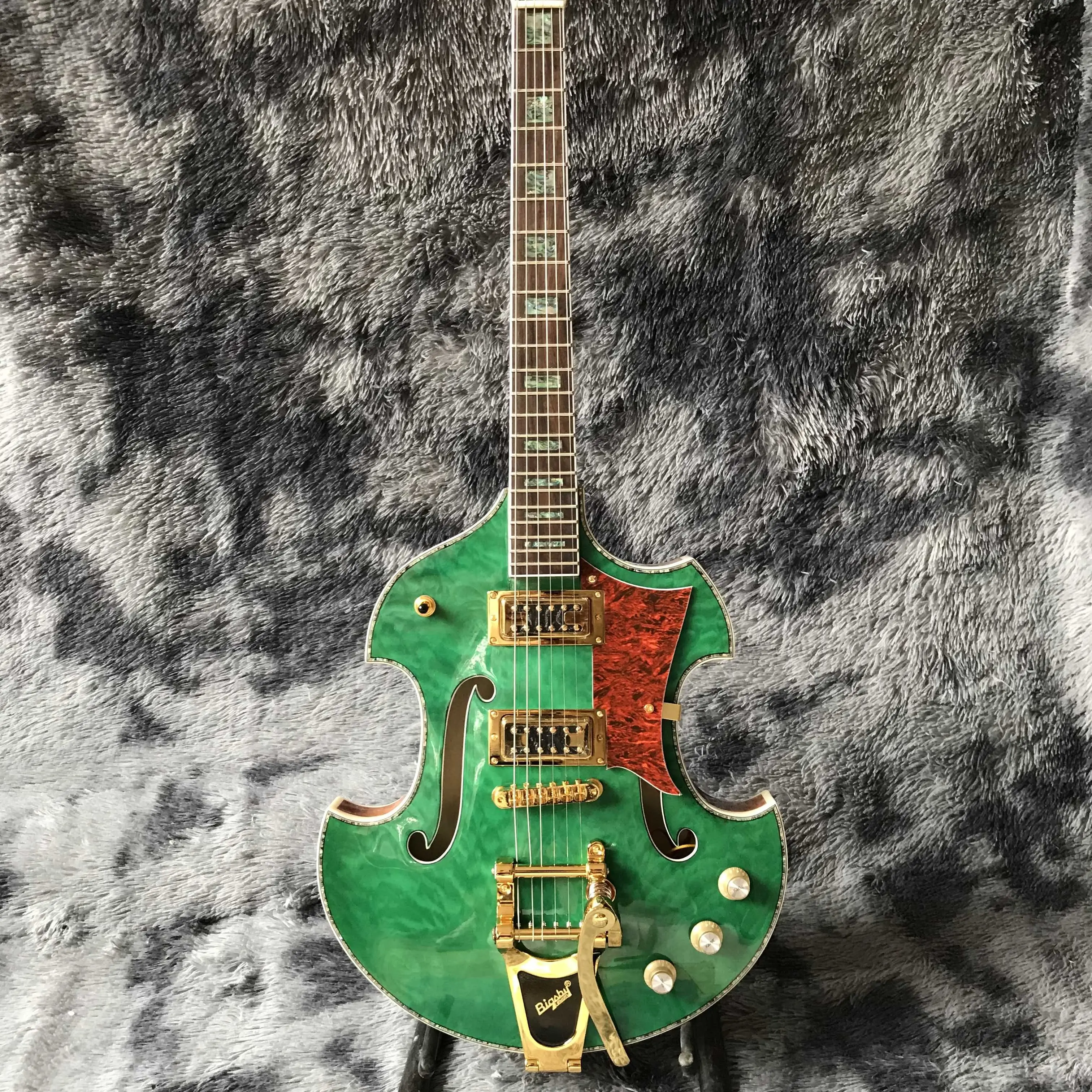 

Бесплатная доставка, зеленая, имитация пламени, Модный узор, специальная форма, уникальная, электрогитара, новинка 2022 года, Высококачественная под заказ,