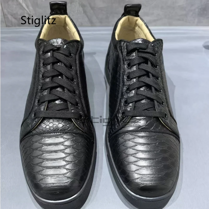 Черная кожаная повседневная обувь с крокодиловым узором для мужчин кроссовки на