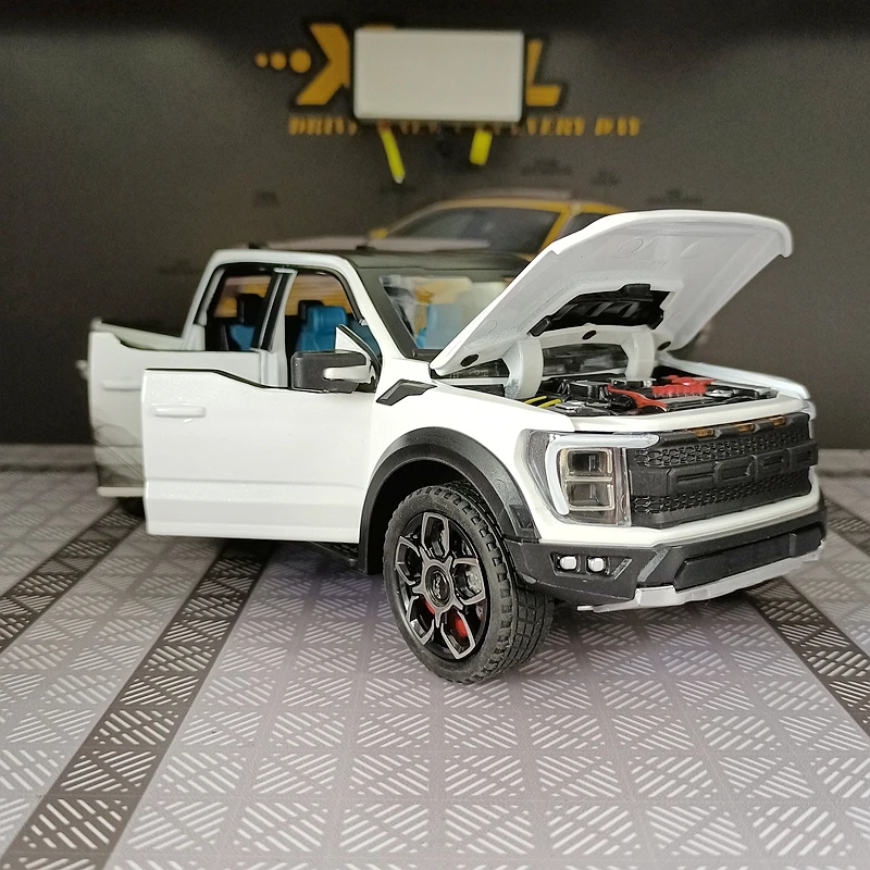 Модель внедорожника Ford Raptor F-150 из сплава, масштаб 1:20, со звуковыми и световыми эффектами, открывающиеся двери с обеих сторон. (art.: 3920d8533d78e) - 3920d8533d78e