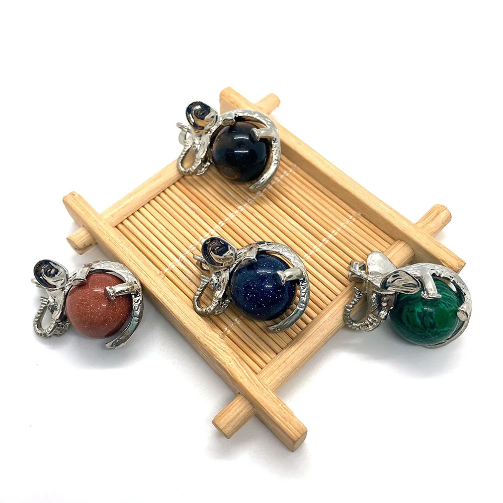 

Natural Stone Elephant Holding Ball White Blue Pine Lapis Lazuli Pendant for Men and Women DIY Necklace Pendant Accessories
