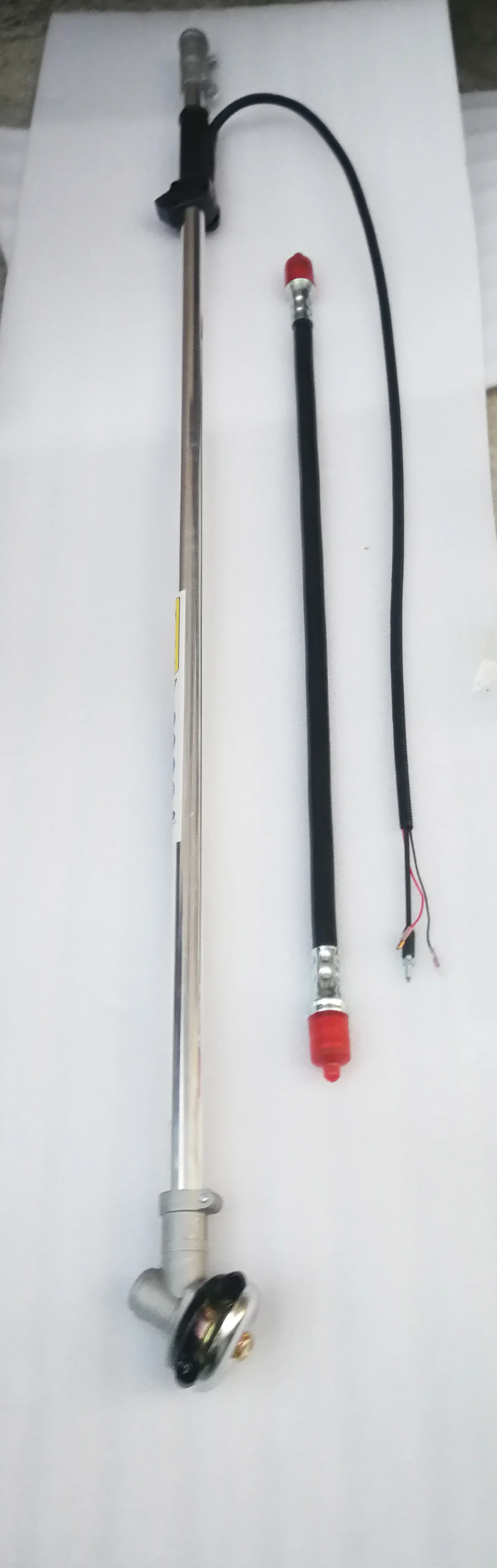 Рабочий стержень для газонокосилки ранец с боковым креплением кусторез