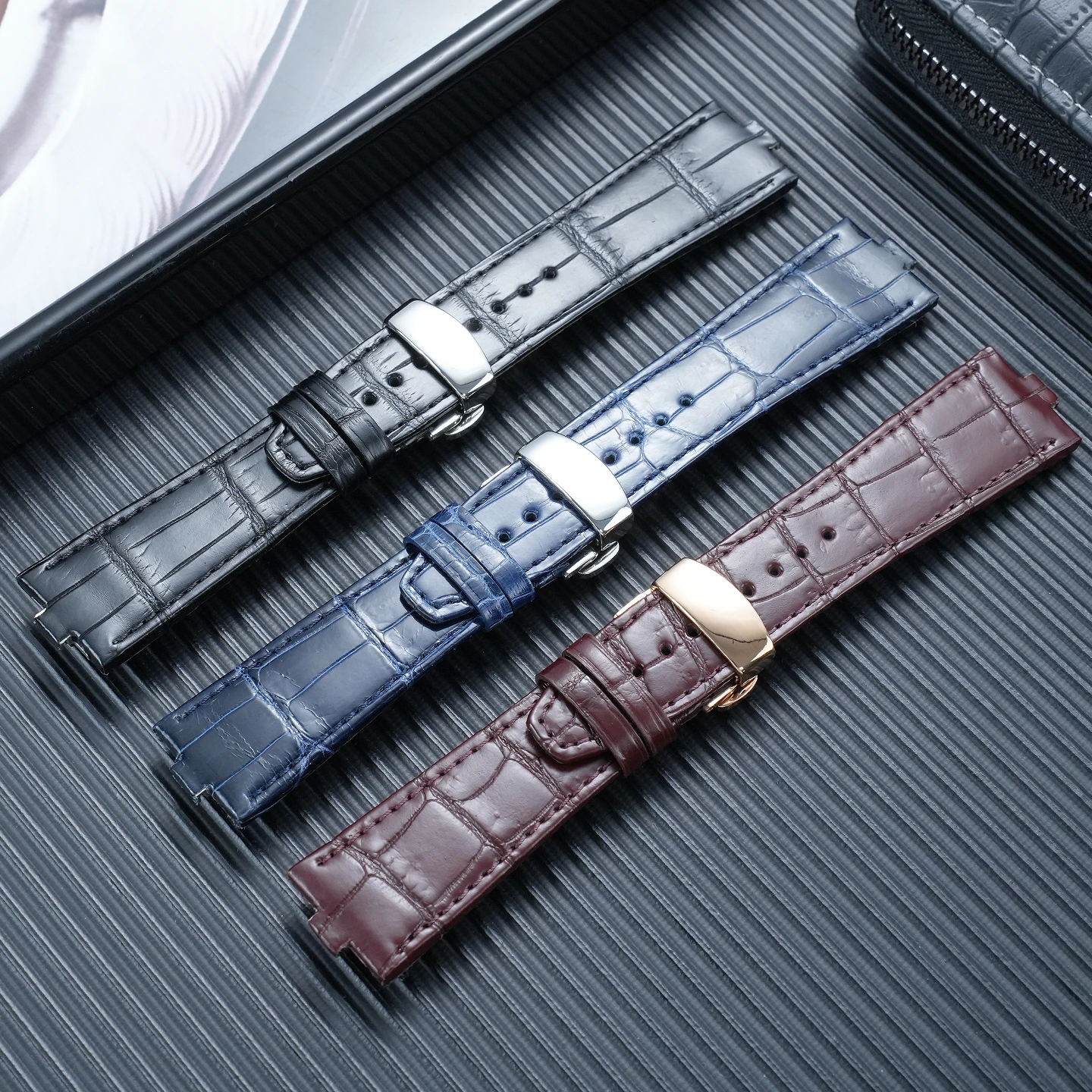 Фото Для мужских часов Vacheron Constantin моделей Overseas 4300V, 4500V, 5500V: ремешок из натуральной кожи аллигатора, 24 мм x 7 мм. №2