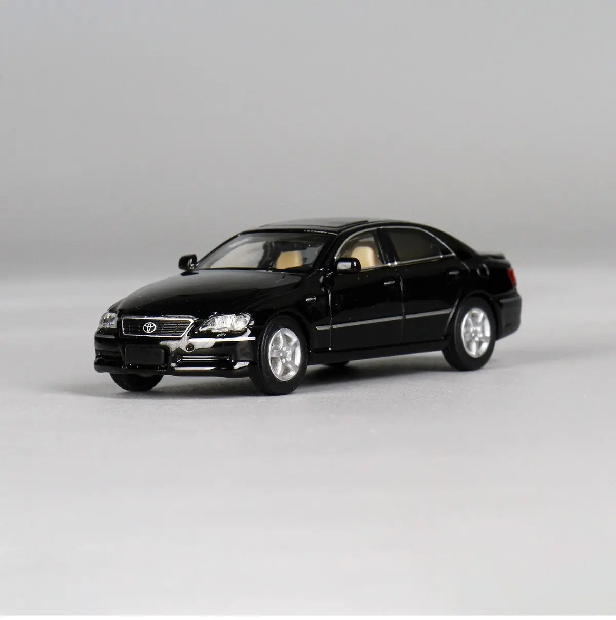 Фото MASDI 1:64 REIZ 2.5V Mark X: Коллекционная модель автомобиля из сплава, миниатюрная масштабная модель для коллекции и подарка №3