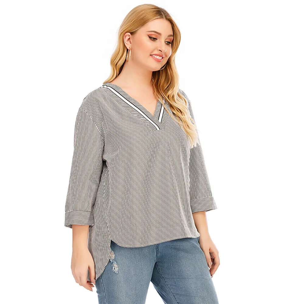 Рисунок 4 - Женская футболка с длинным рукавом