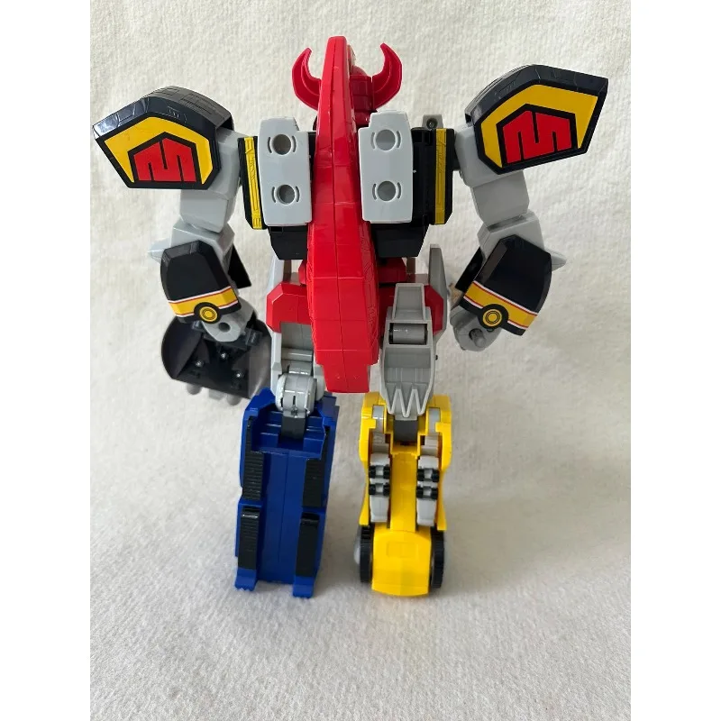 Фото Коллекционная фигурка Ultimate Mega Thunderzord: Энергетический жезл Thunder Saber из Mighty Morphin Power Rangers Re-Ignition №3