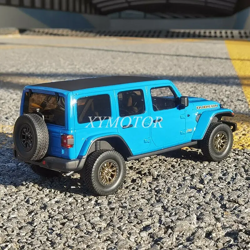 Модельная машина-диорама из смолы GT Spirit 1/18 для Jeep Wrangler 2020 Blue. Для детей, мальчиков и девочек в качестве подарка, игрушки, хобби и декора.