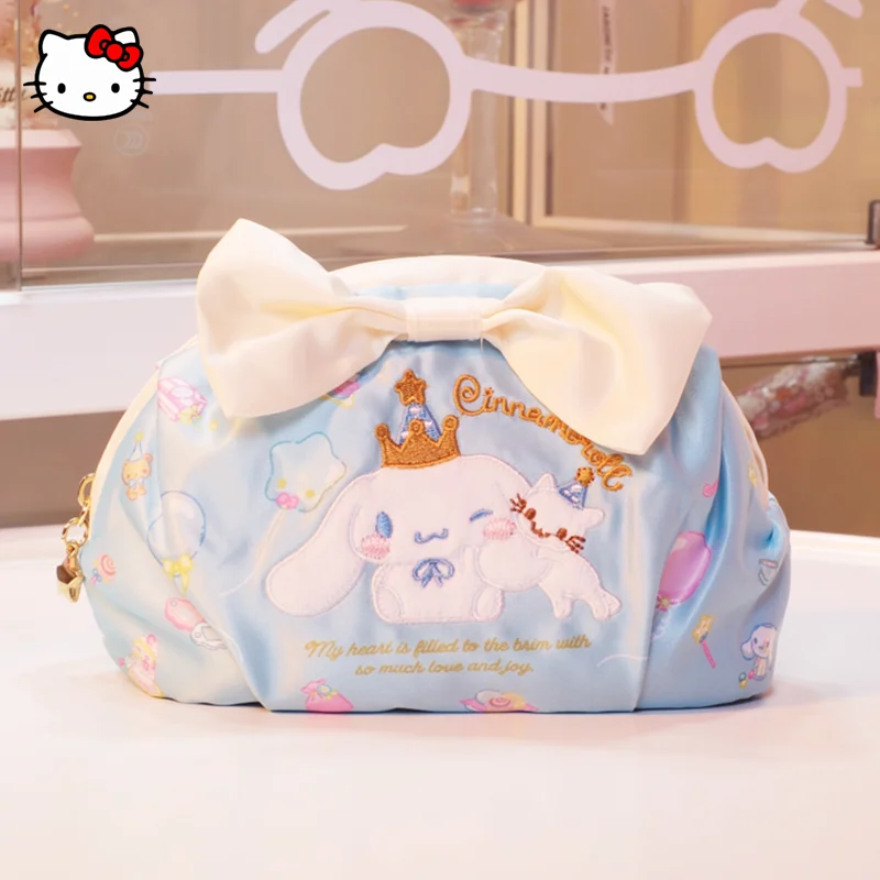 

Sanrio Anime Cinnamoroll Cosmetic Bag New Girls Travel Large Capacity Portable Toiletry Bag Makeup Storage Bag Dumpling Bag Gift