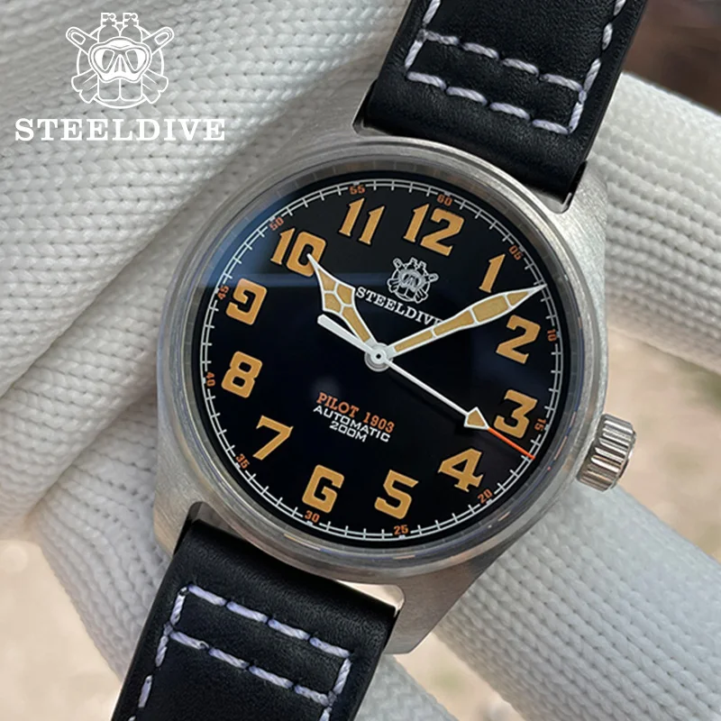 

STEELDIVE Pilot Men's Watch 200M Waterproof Automatic Mechanical Leather Sapphire Crystal NH35 BWG-9 Luminous Diver Wristwatch