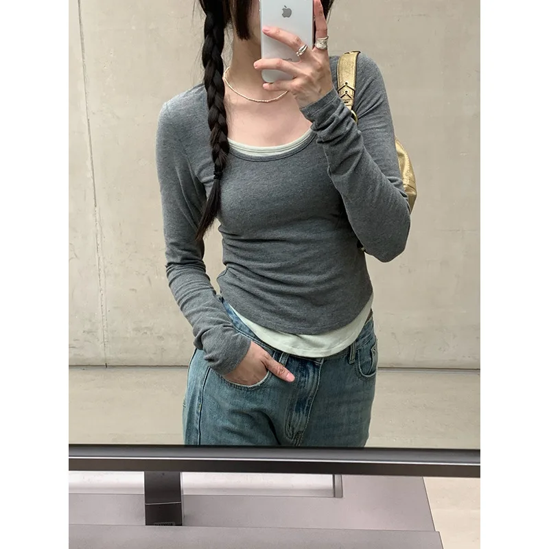

Autumn New U-neck Stitching Fake Two-piece Long-sleeved T-shirt Top Design Sense Hot Girl Contrast Color Slim Bottoming Women