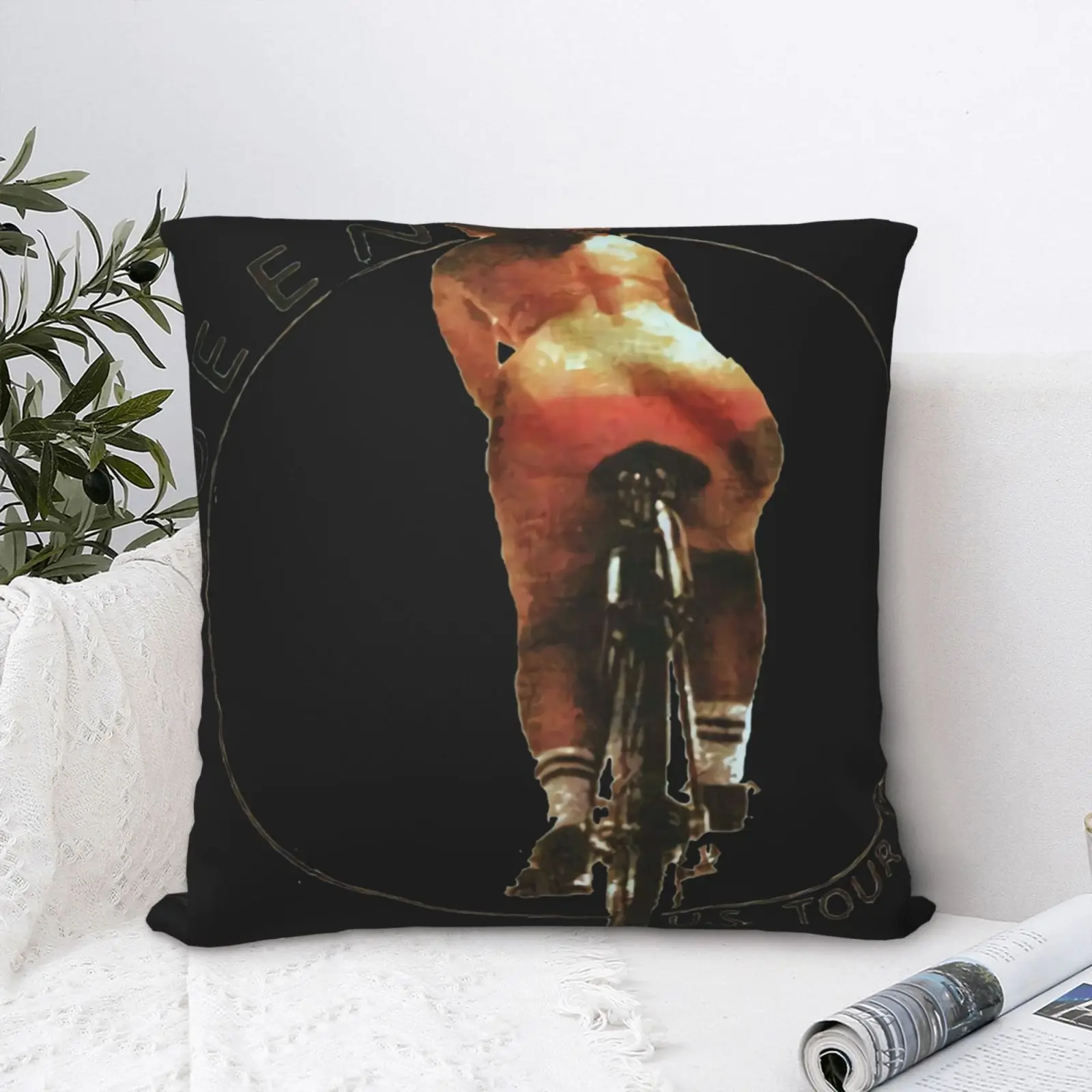

Queen Authentic Concert Tour Fat Pillow Case Anime Pillow Case Sofa Polyester Cushion Cover Cushion Covers Kawaii Vintage Sofa