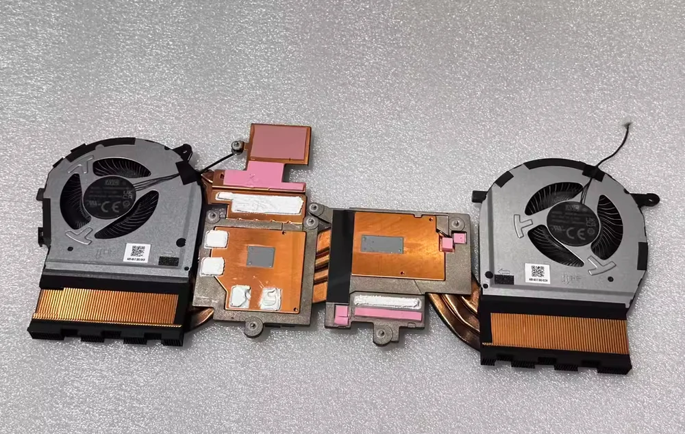 FORLENOVO Legion 5 16IRX9 83DG Y7000P IRX9 ОХЛАЖДАЮЩИЙ ВЕНТИЛЯТОР Радиатор 5H40S21015/6