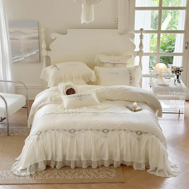 

New Luxury Embroidery 1000TC Egyptian Cotton French Princess Wedding Bedding Set Lace Ruffles Duvet Cover Bed Sheet Pillowcases