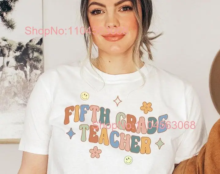 Футболка для учителя 5-го класса Fifth Team Squad Crew с длинными или короткими рукавами |