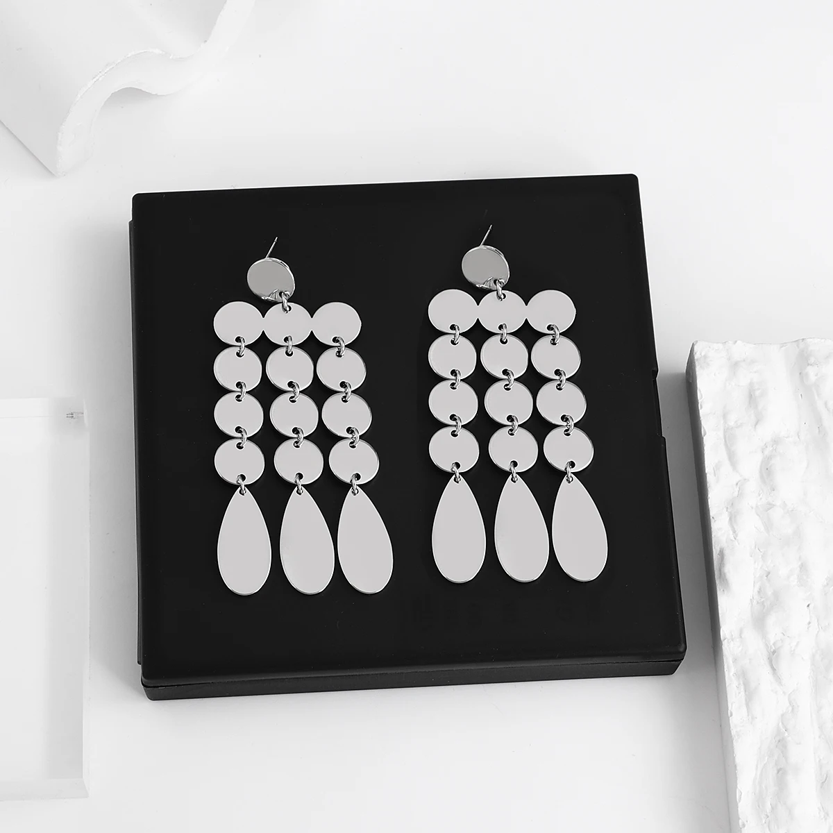 

AENSOA Unique Design Punk Silver Color Round Flakes Chain Big Long Tassel Earring Women Personality Layered Drop Earring Jewelry