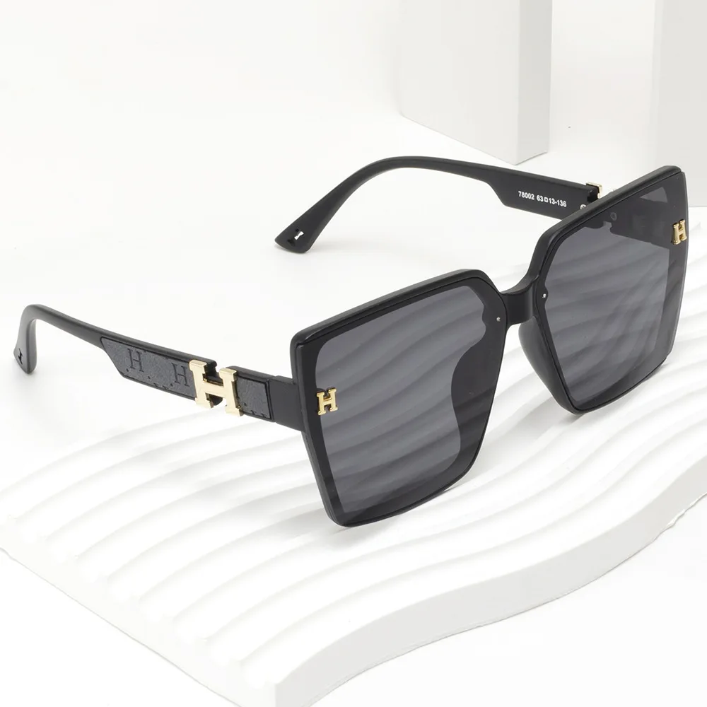 Женские солнцезащитные очки с высокой четкостью и широкой оправой, с обрезанными краями, с защитой от УФ-лучей, модные солнцезащитные очки Douyin, модели солнцезащитных очков, демонстрируют Женские солнцезащитные очки с высокой четкостью и широкой оправой, с обрезанными краями, с защитой от УФ-лучей, модные солнцезащитные очки Douyin, модели солнцезащитных очков, демонстрируют