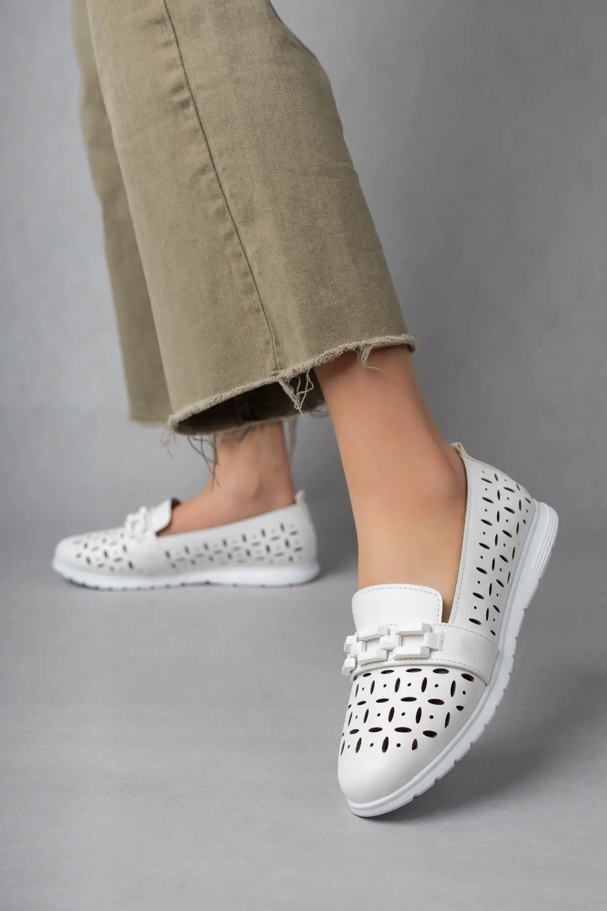 

Women Flats Shoes Daily Faux Leather Lightweight Comfortable Summer Casual Shoes White Fashion Flats Casual Shoes