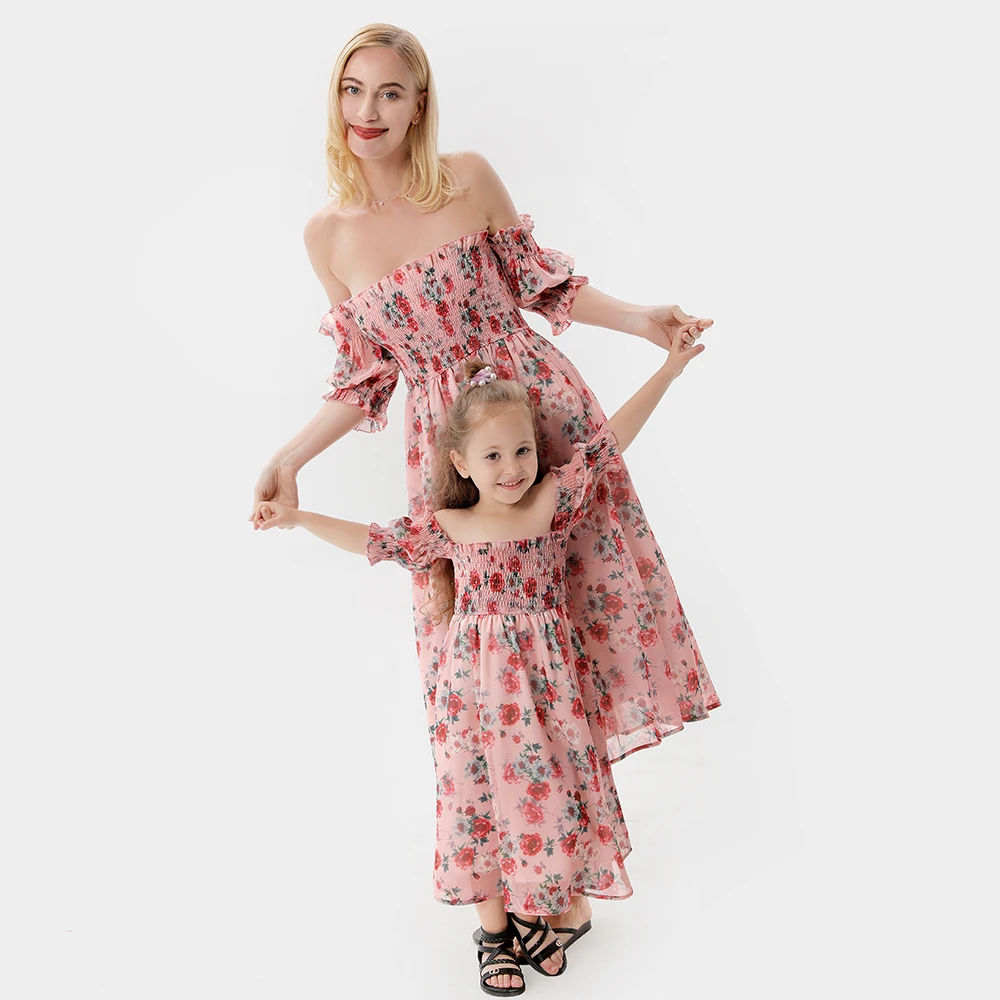 

Mother Daughter Off Shoulder Dresses Boat Neck Mommy and Me Clothes Family Matching Outfits Flower Mom Mama Girl Dress Look