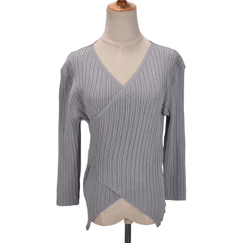 

2022 Autumn New V-neck Crossed Long-sleeved Knitted Sweater Women's Inner Wear Design Niche Slim Short Hollow Top Trendy
