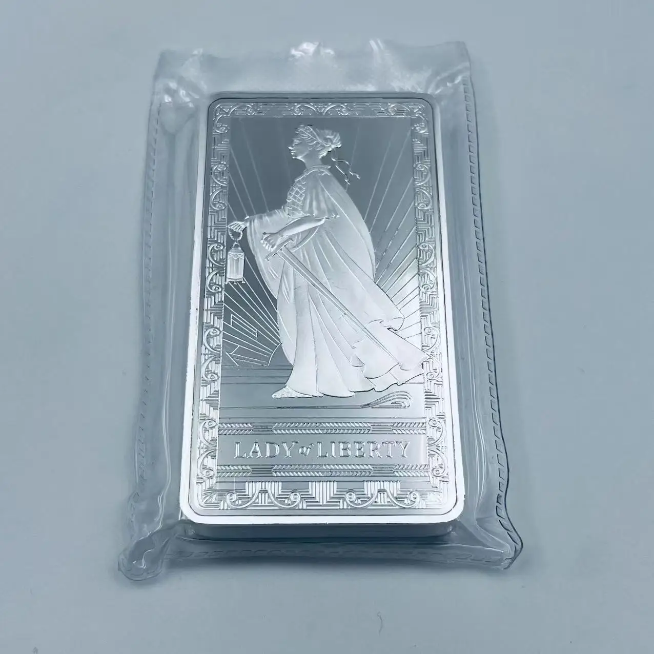 

Серебряная монета «Дева Свободы» 10 унций SLMTTG