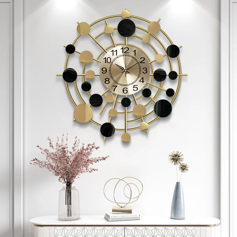 

Wall Clock Northern Europe Pointer Digital Clock Modern Simplicity Living Room Mute Art Gold Metal Wall Hangings Home Decoration