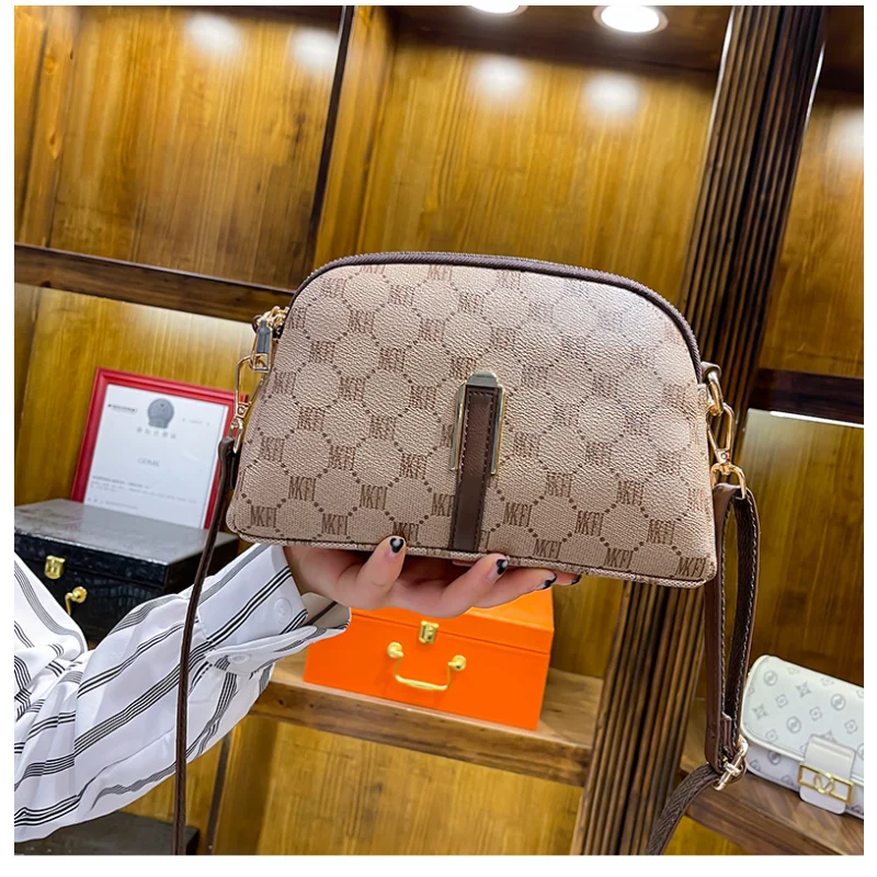 

Top Luxury Brand Fashion Shoulder Bag 2023 New High Quality Handheld Crossbody Bag Underarm Bag Animation Derivatives