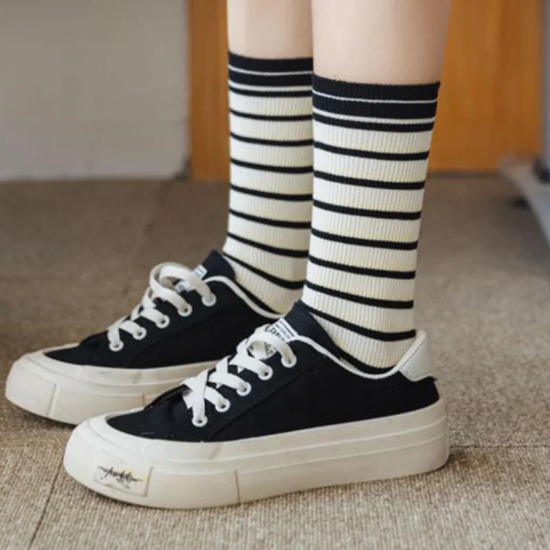 5 Pair Kawaii Casual Socks Woman Fashion Stripes Long Socks Set Winter Pure Cotton Socks Women Korean Style Cute Designer Calze