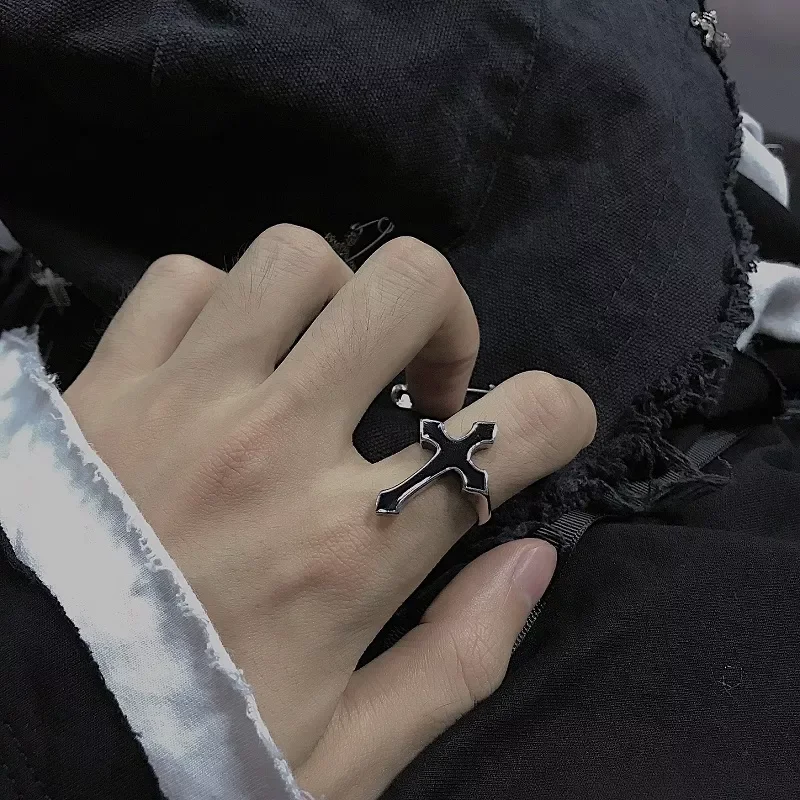 

New in Vintage Black Big Cross Open Ring For Women Party Jewelry Men Trendy Gothic Metal Color Finger Ring New Year Gifts Wholes