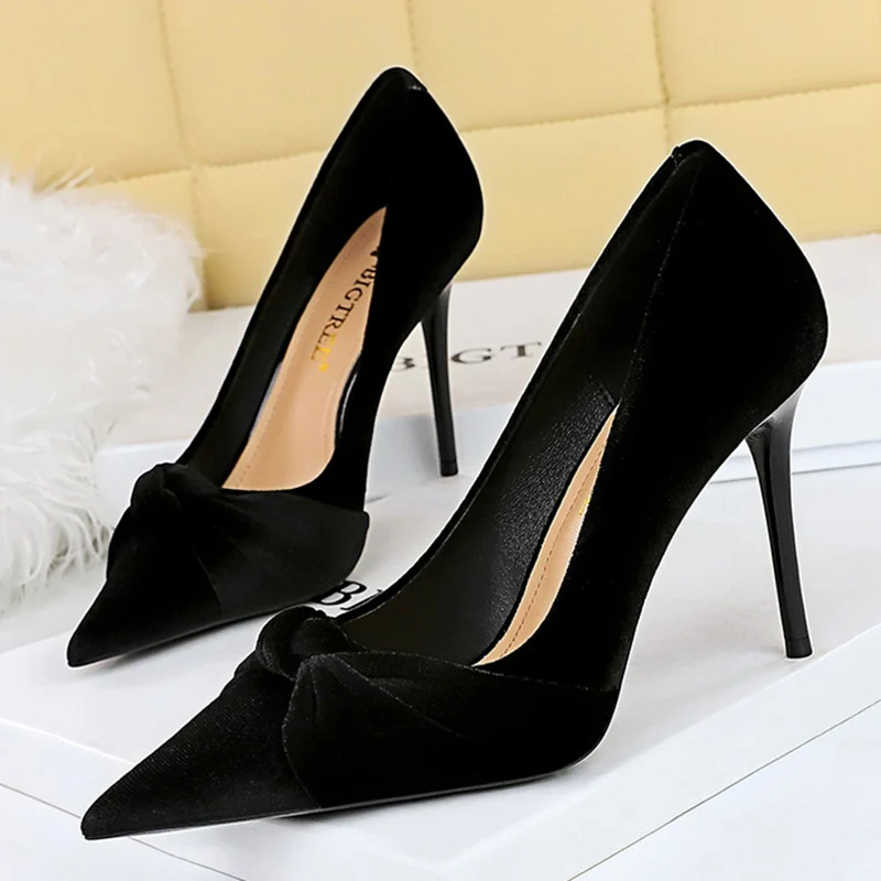 

Женские вечерние туфли-лодочки на высоком каблуке 10 см, свадебные бархатные туфли на шпильке, женские туфли с зеленым бантом-бабочкой, большие размеры