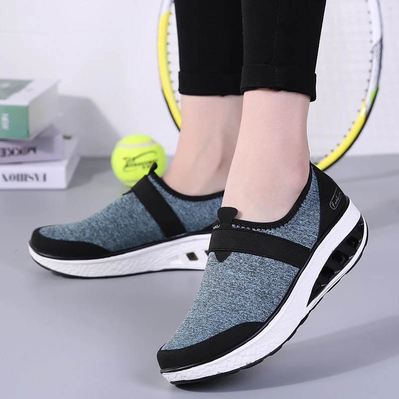 

Women Sneakers Outdoor Breathable Flying Sport Running Shoes Female Slim Fitness Damping High Heels Shoes Big Size 35