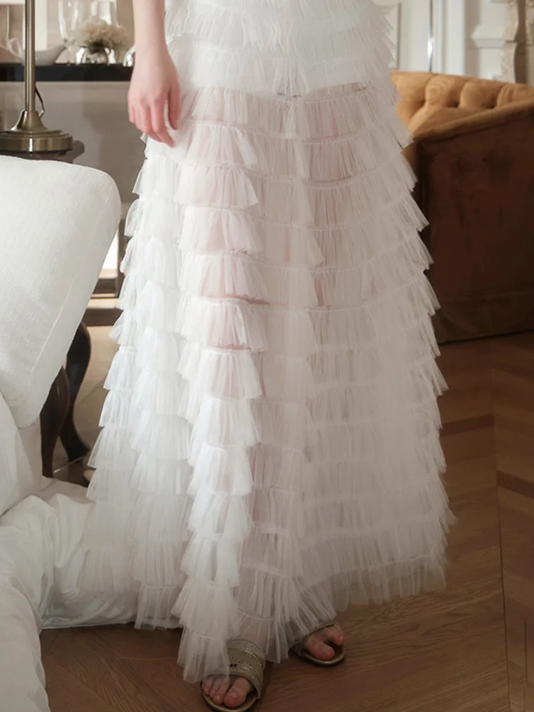 Small and high-end heavy industry cake skirt with a sense of spring/summer 2023 design. Small fragrant and super fairy white