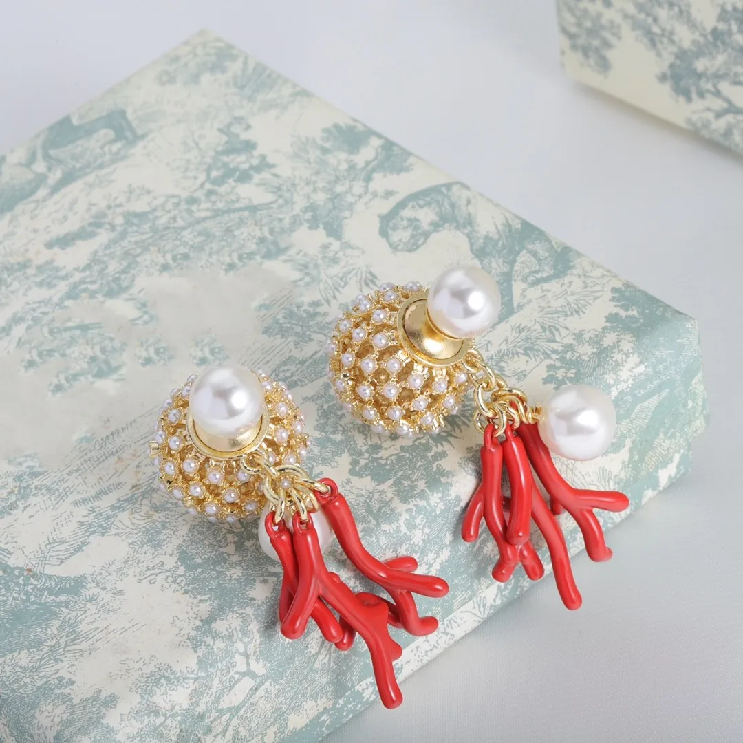 

Fashion exquisite pearl ball coral fringe earrings stud