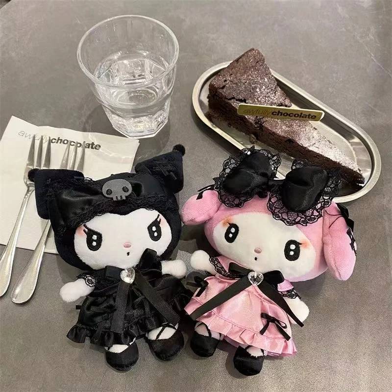 

Kawaii Kuromi squishmallow Плюшевые аксессуары брелок для дома Декор Аниме Фигурка модель мягкая хлопковая кукла подарки для девочки