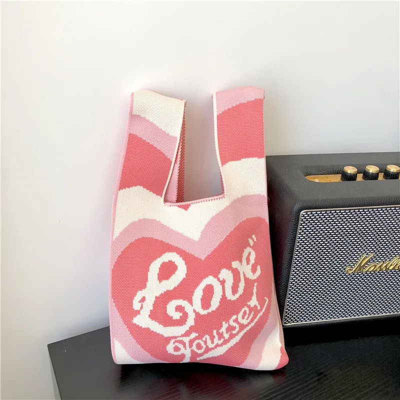 Зимняя простая вязаная крючком женская сумка в шахматном стиле контрастных