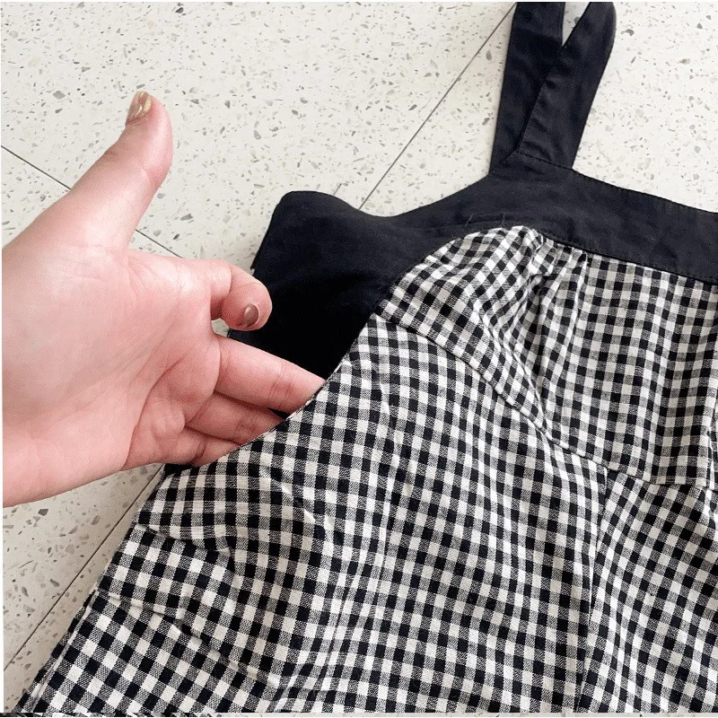 Комбинезон в клетку с подтяжками на весну/осень