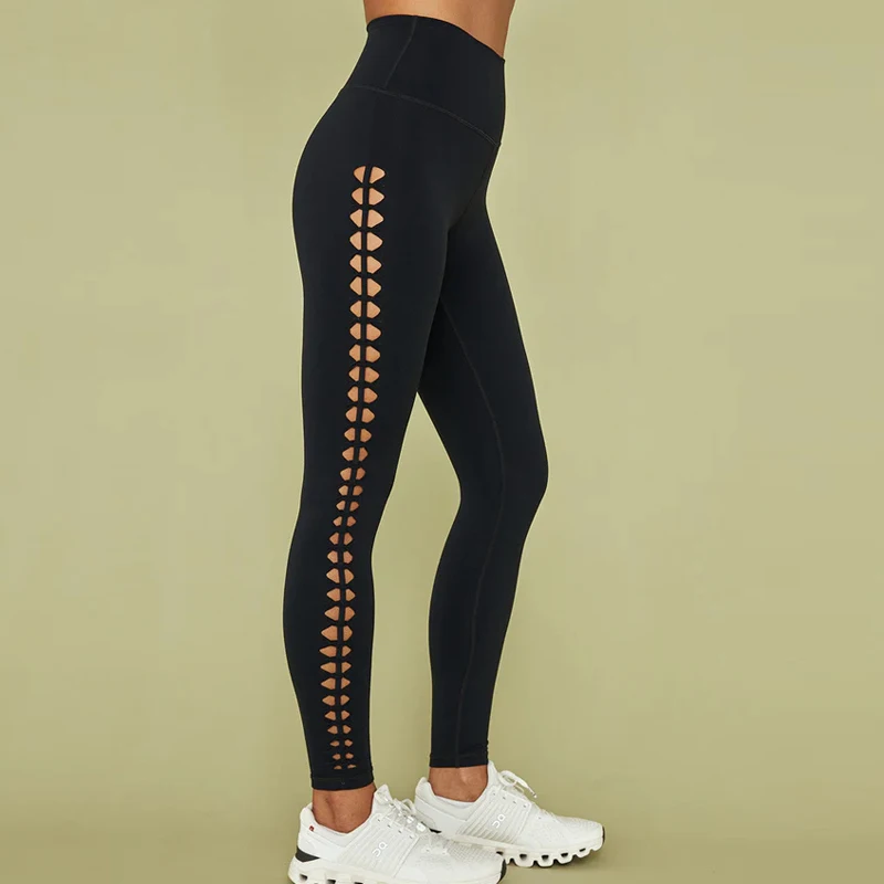 Роскошный женский вязаный крючком