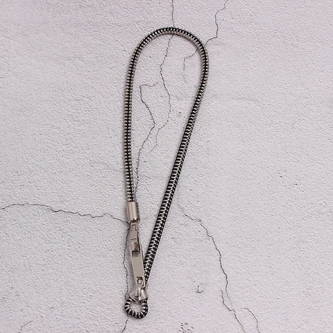 [EAM] женское металлическое ожерелье с застежкой-молнией в форме крутого дизайна, новое темпераментное модное подходящее к любой одежде демисезонное 2024 1S271