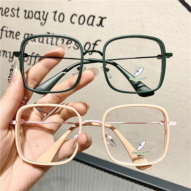 

2021 new simple square large frame anti blue light glasses men's and women's candy color personalized flat light glasses