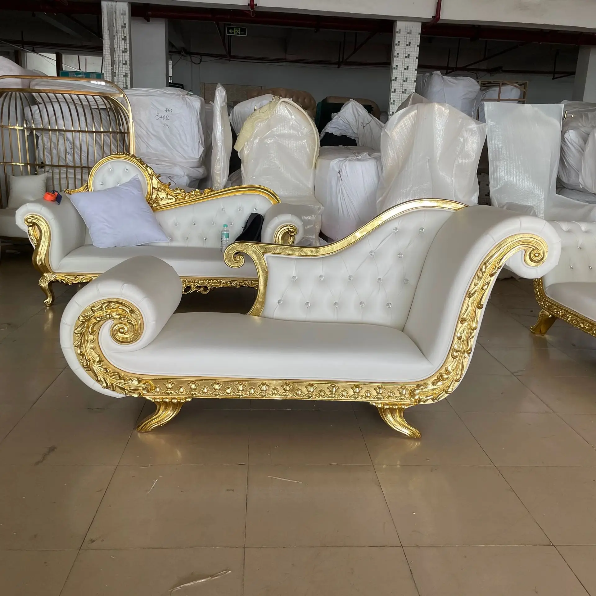 Antique Royal King And Queen Throne Sofa Chairs