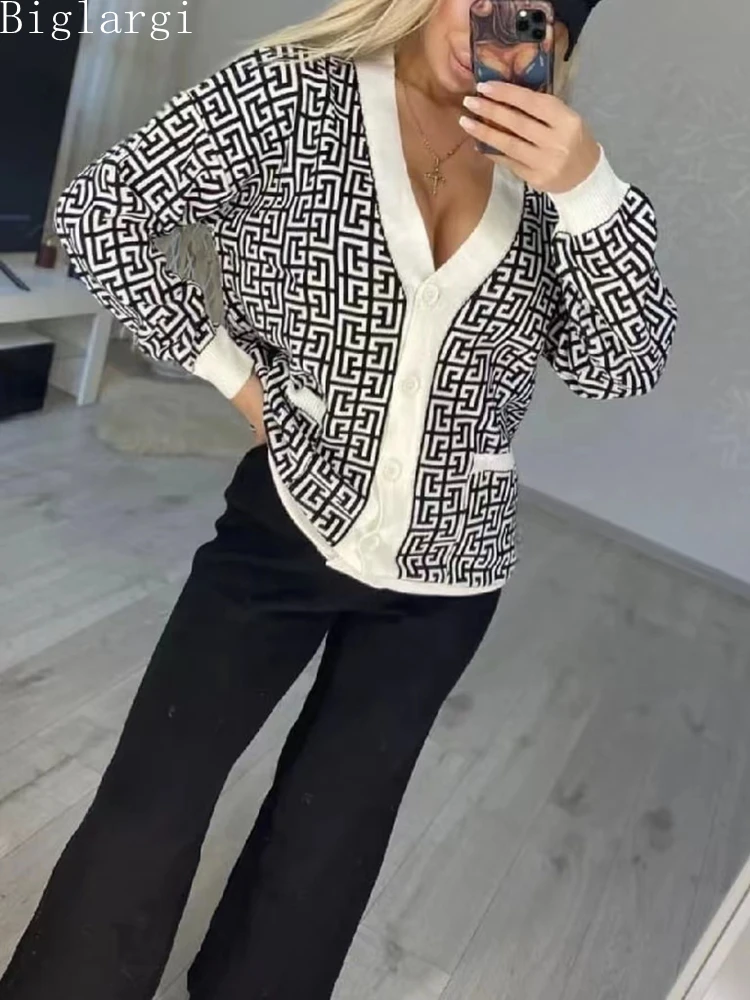 

2 Two Piece Set Chic Autumn Winter Knitted Sweater Print Coat and Loose Knit Pant Korea Ladies New 2022 Woman Cardigan Pant Set