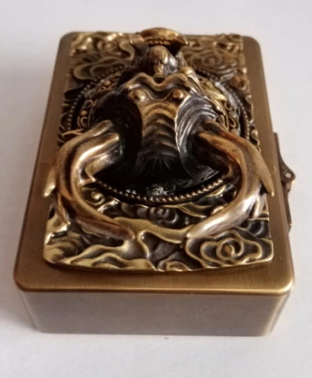TH 210g brass bronze 5.6*4.2*1.8cmcm beast sticker kerosene complete lighter | Cigarette Accessories