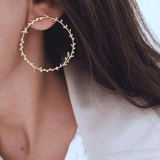 

New 2022 Leaf Circle Geometry Cool Wind Trend Earring