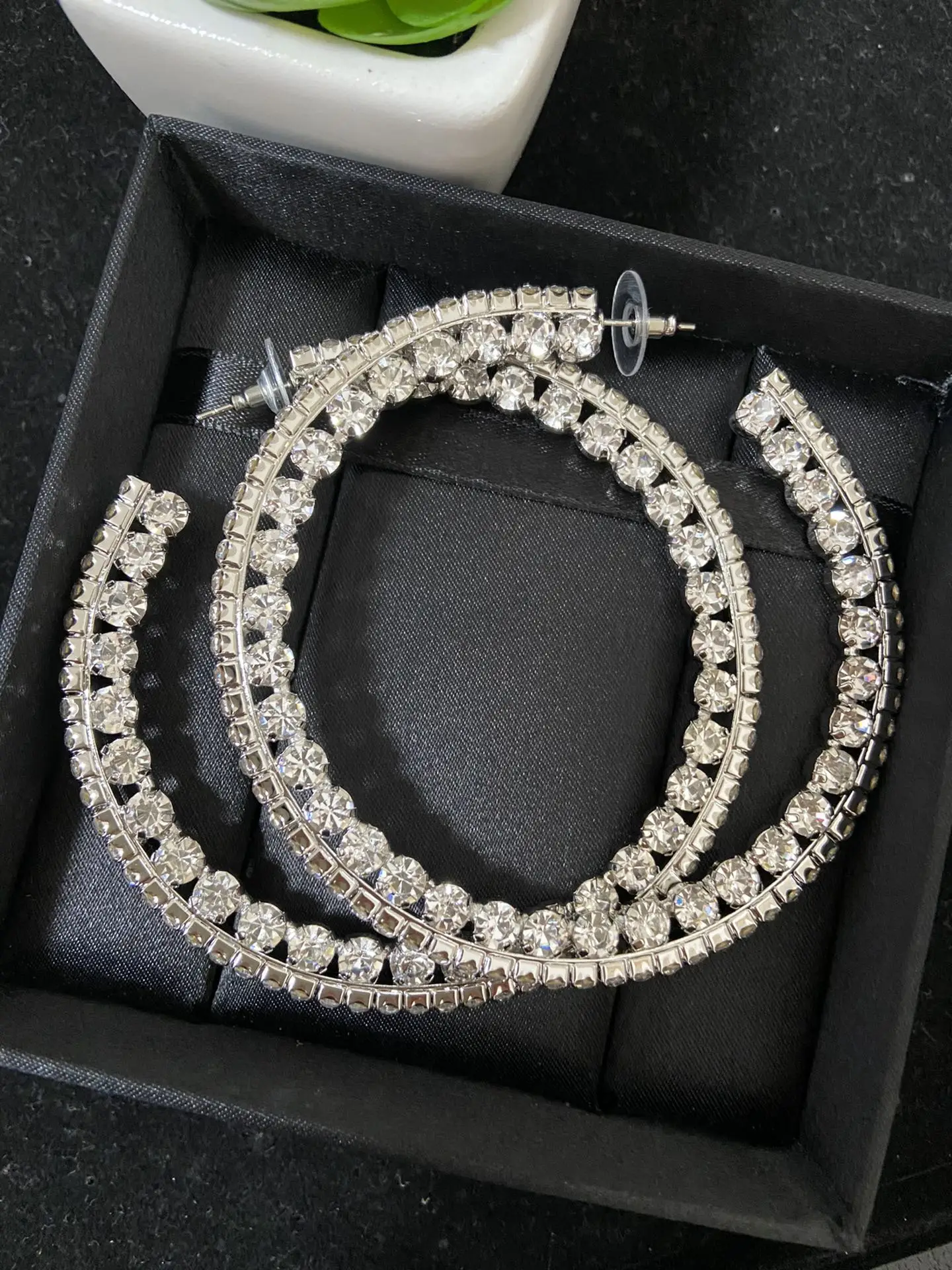 

European and American popular crystal earrings