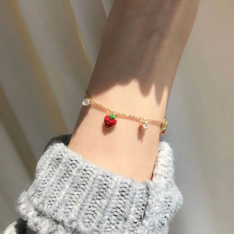 

Sweet Strawberry Bracelets for Women Girl Heart Cute Bangle Female Student Korean Bestie Sister Couple Hand Jewelry Pulseras