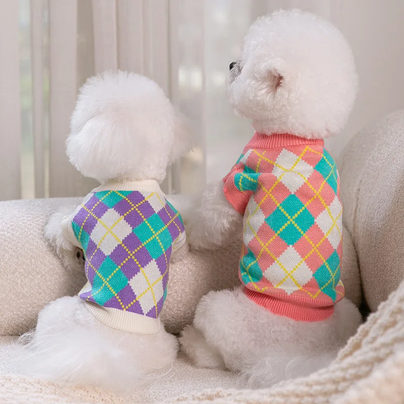 

Rhombus Dog Clothes Autumn Winter V-Neck Dog Sweater Hoodies Coat For Small Medium Dogs Yorkie Puppy Cat Knitted Jumper Sweaters