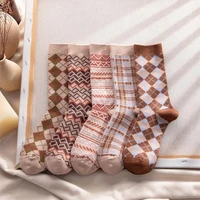 skin friendly women socks cotton middle tube sock high quality breathable sleeping printing plaid khaki socks winter bannirou