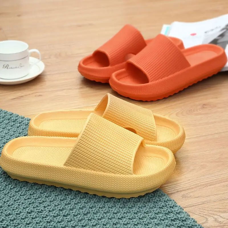 Summer Home Simple Thick Bottom Mute Slippers Couple Indoor Bathroom Anti-slip Sandals Unisex Comfortable High-end Sense Slipper