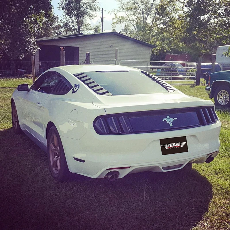 Фото Для Ford Mustang Sport 2015-2023 года, жалюзи на заднее окно, 1 пара, литой полипропиленовый материал, матовый черный комплект внешнего кузова автомобиля №2