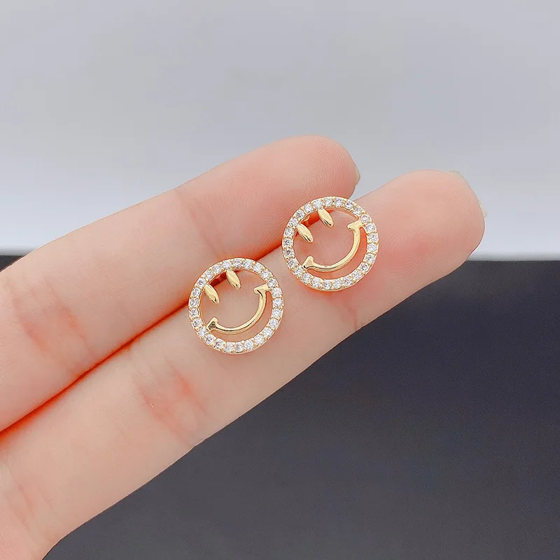 

New Sight 2022 Fashion Brand Jewelry Delicate Crystal Smile Stud Earrings for Women Gift Cute Tiny Earrings
