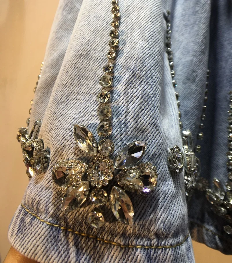 European Style 2022 Summer New Exquisite Rhinestone Beaded High Waist Loose Wide Legs Denim Shorts Streetwear Short Pants Women